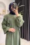 Kolları Volanlı Krep Kumaş Tesettür Elbise Haki